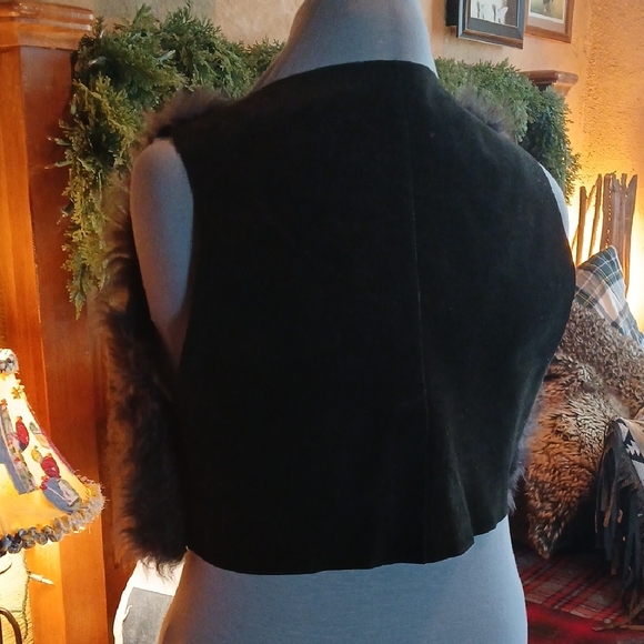 Real Fur Vest in Dark Gray - Picture 2 of 8